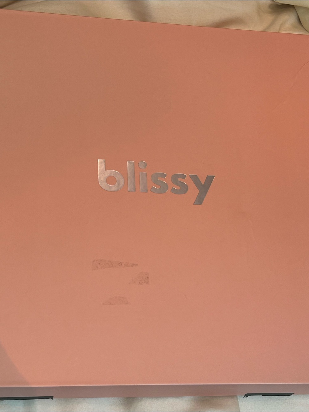 Bliss Pure Silk Standard Pillow Case and Sleep Mask in Rose Gold - Picture 7 of 9